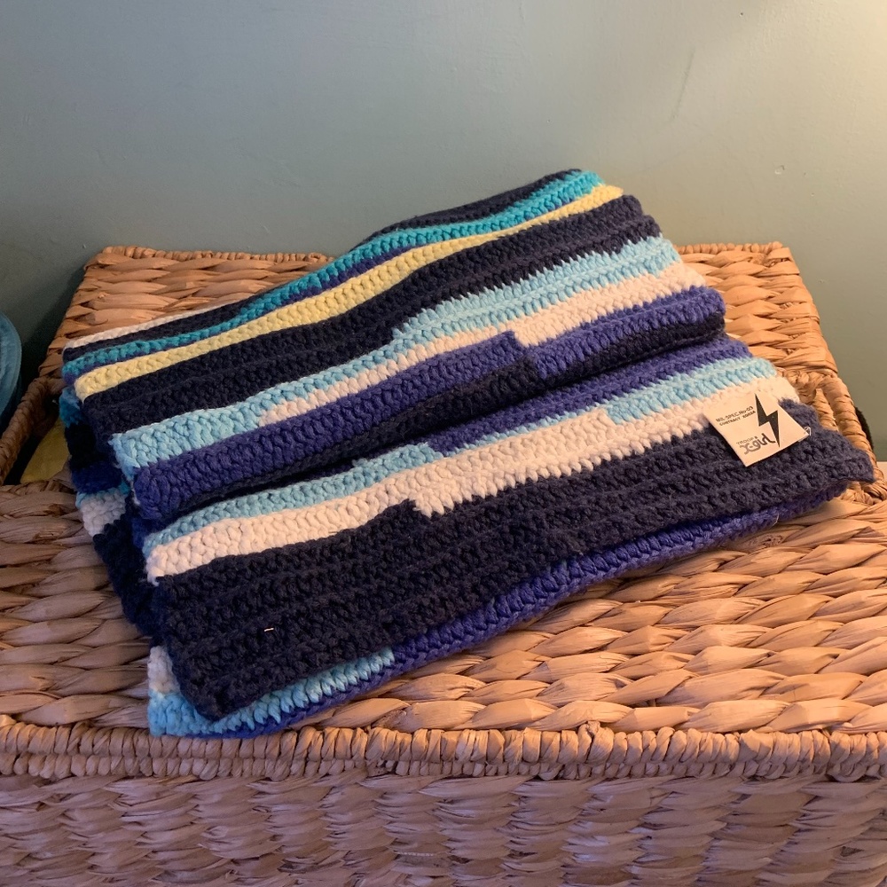 Rainbow pattern knitted Scarf